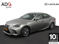 Lexus IS - 300h Hybrid Business Line | 1e eigenaar | Quad LED koplampen | Premium navigatie | Lederen