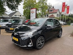 Toyota Yaris - 1.5 VVT-I DYNAMIC 111PK / AIRCO-ECC / CRUISE CTR. / TREKHAAK
