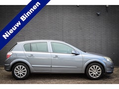 Opel Astra - 1.4 Enjoy Nieuw binnen