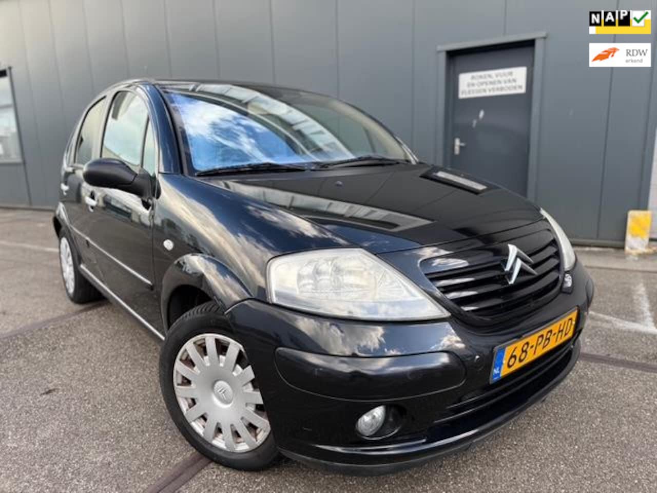 Citroën C3 - 1.4i Exclusive | Panoramadak | NAP | Airco | - AutoWereld.nl