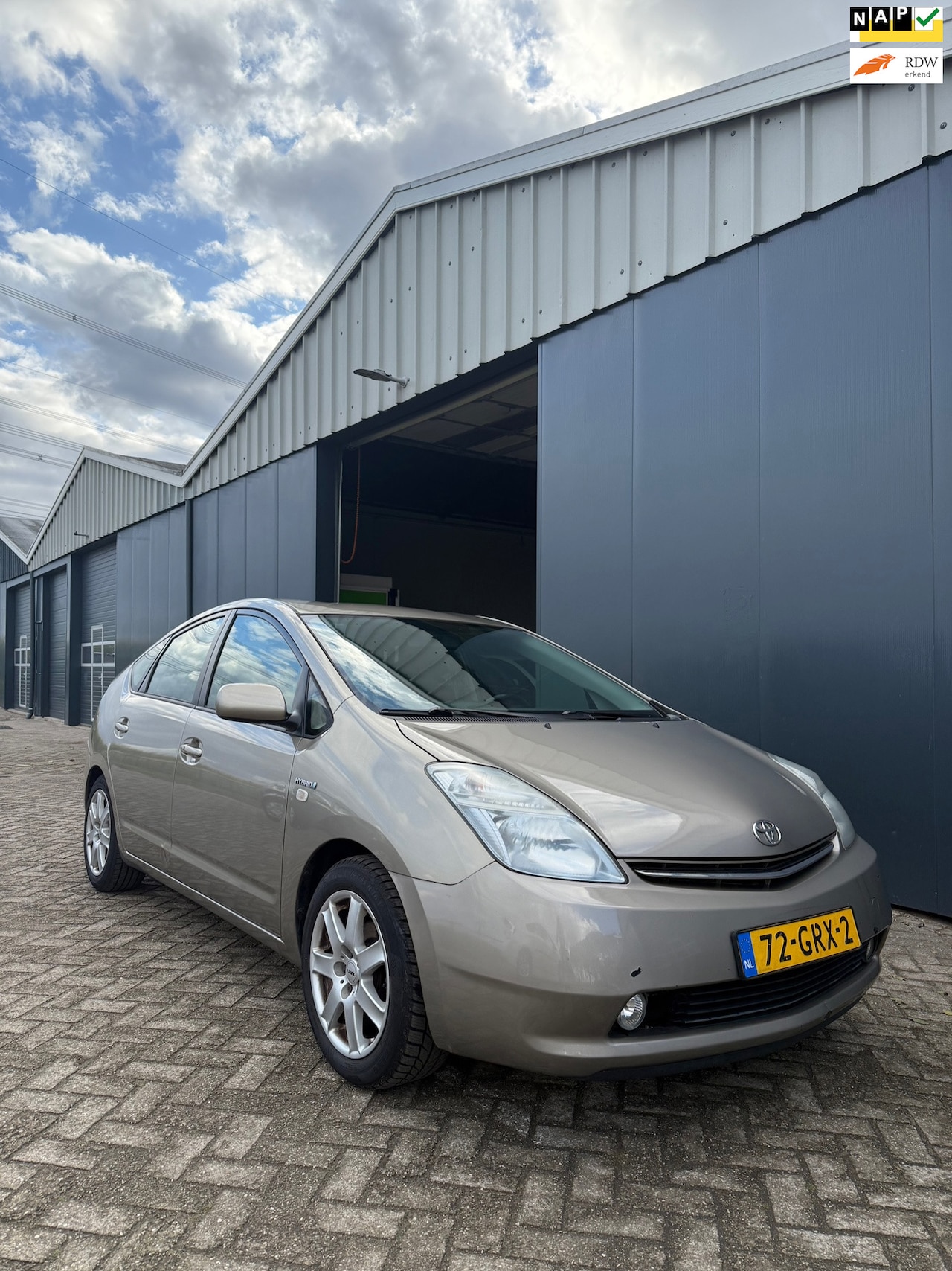 Toyota Prius - 1.5 VVT-i Business Edition 1.5 VVT-i Business Edition - AutoWereld.nl