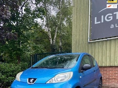 Peugeot 107 - 1.0-12V XR