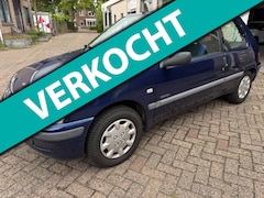 Peugeot 106 - 1.1 Accent ORG 106939 KM NAP O.H BOEKJES 2 DE EIGENAAR BINNEN EN BUITEN NETTE STAAT