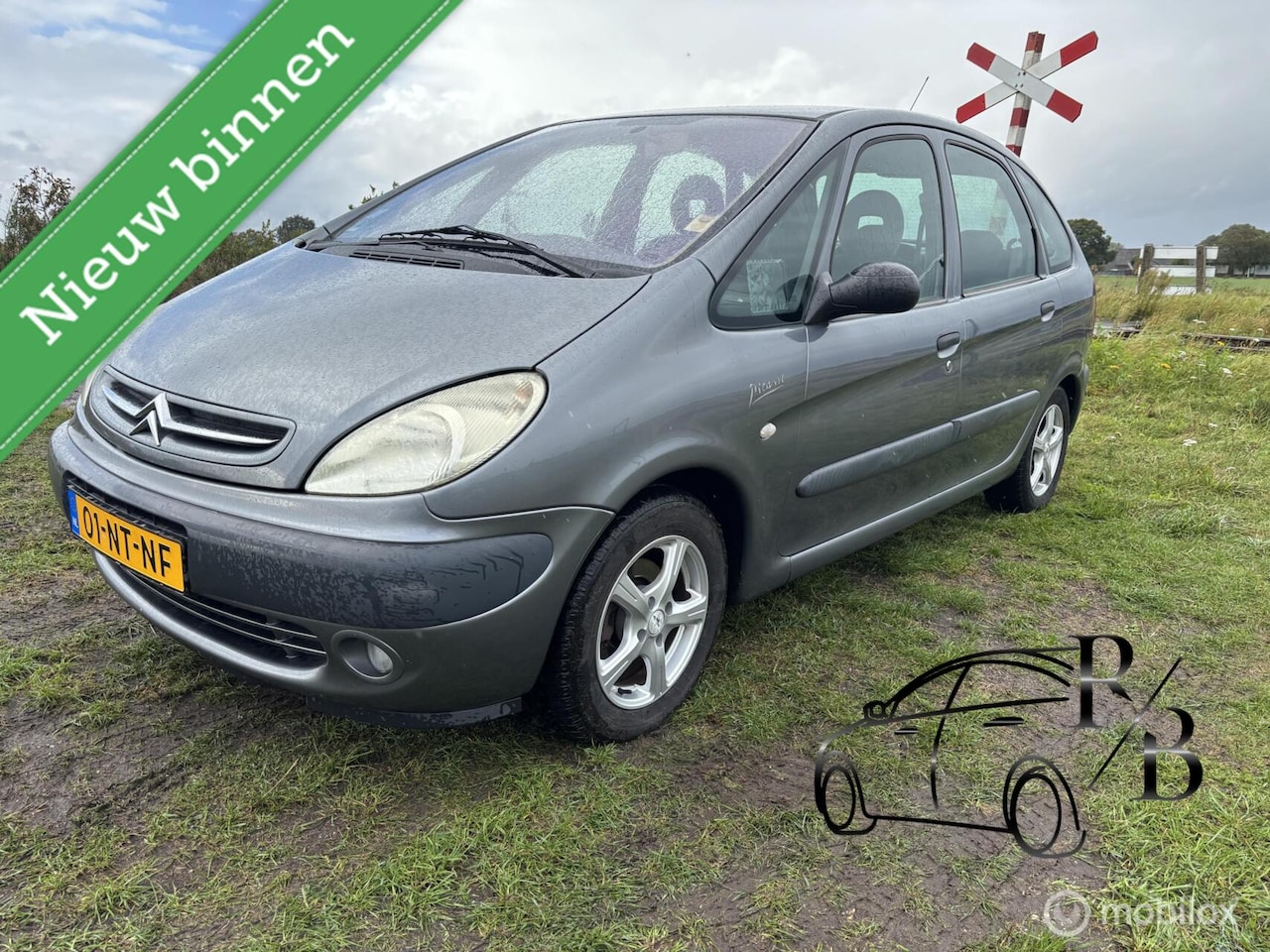 Citroën Xsara Picasso - 1.8i-16V Différence 2 INRUILKOOPJE - AutoWereld.nl