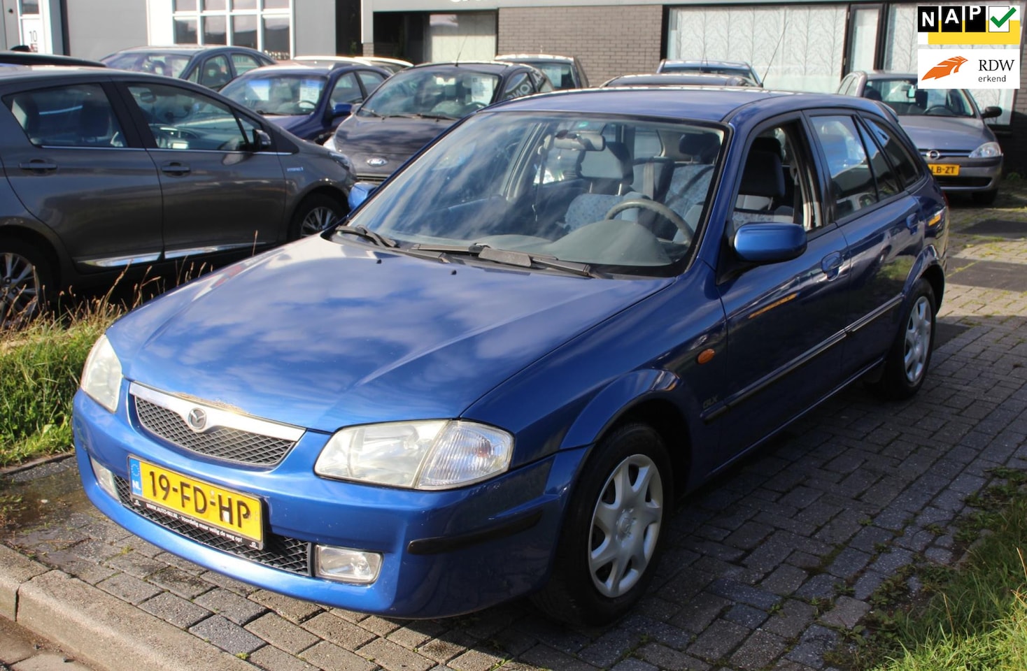 Mazda 323 Fastbreak - 1.5i GLS 5-Deurs Airco Elec ramen+spiegels NAP APK - AutoWereld.nl