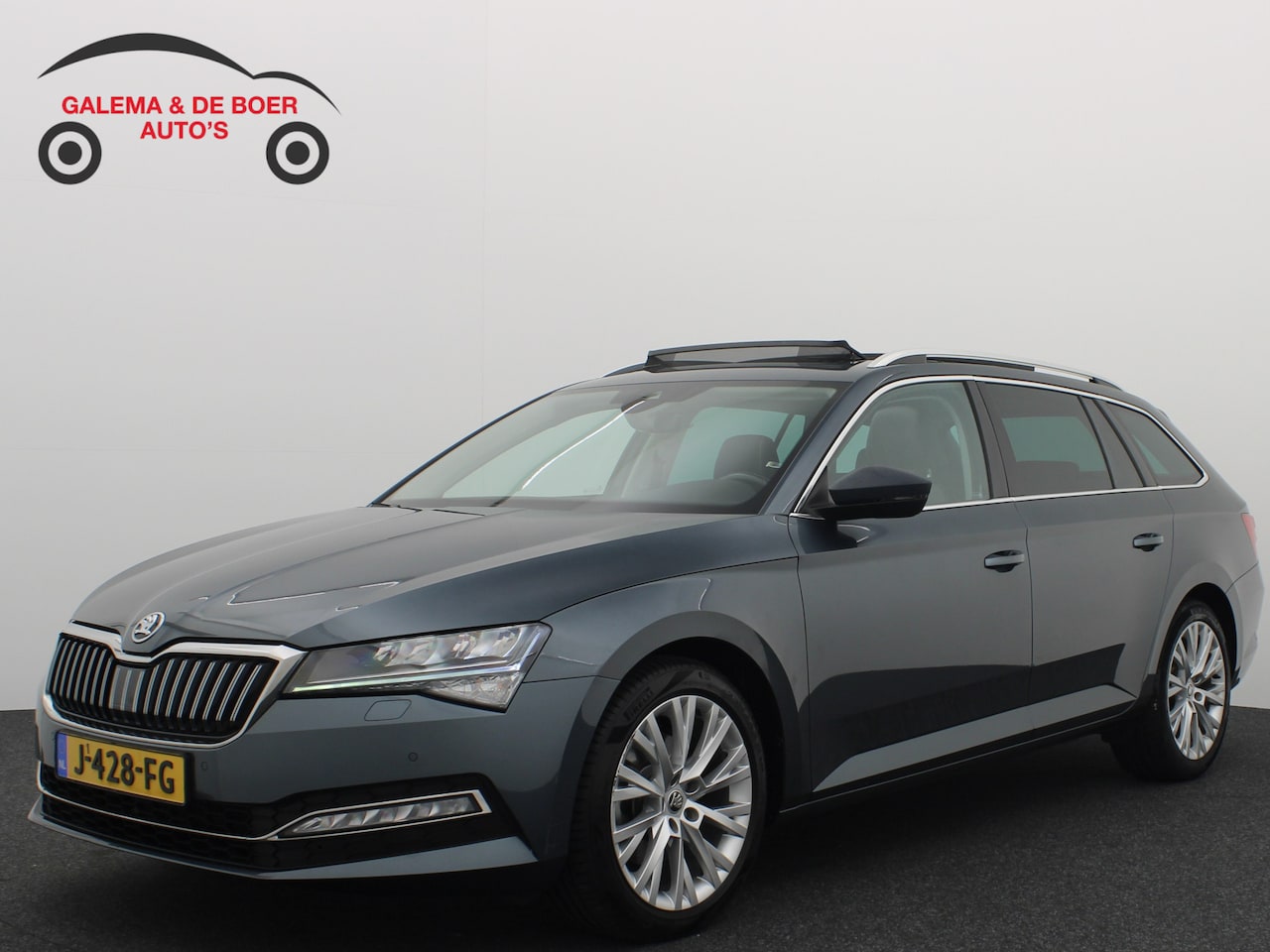 Skoda Superb Combi - 1.5 TSI ACT Business Edition AUTOMAAT / PANORAMADAK / FULL LED / CAMERA / KEYLESS / ALCANT - AutoWereld.nl