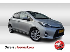 Toyota Yaris - 1.5 Full Hybrid Dynamic Automaat | Orig NL auto | Panoramadak | Navi | Cruise C