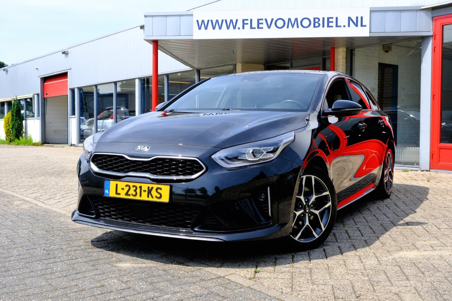 Kia Pro cee'd - 1.0 T-GDI GT-Line Pano|Leder-Alcantara|Navi|Cam|LMV - AutoWereld.nl