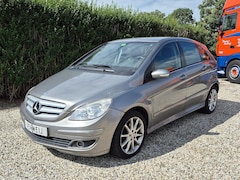 Mercedes-Benz B-klasse - B180 5DRS | Airco | CV | Elek. Pakket | Stoelverwarming