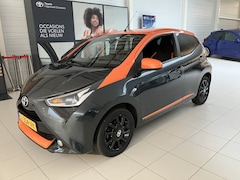 Toyota Aygo - 1.0 VVT-i x-JBL | Apple Carplay | Dealeronderhouden | Climate Control |