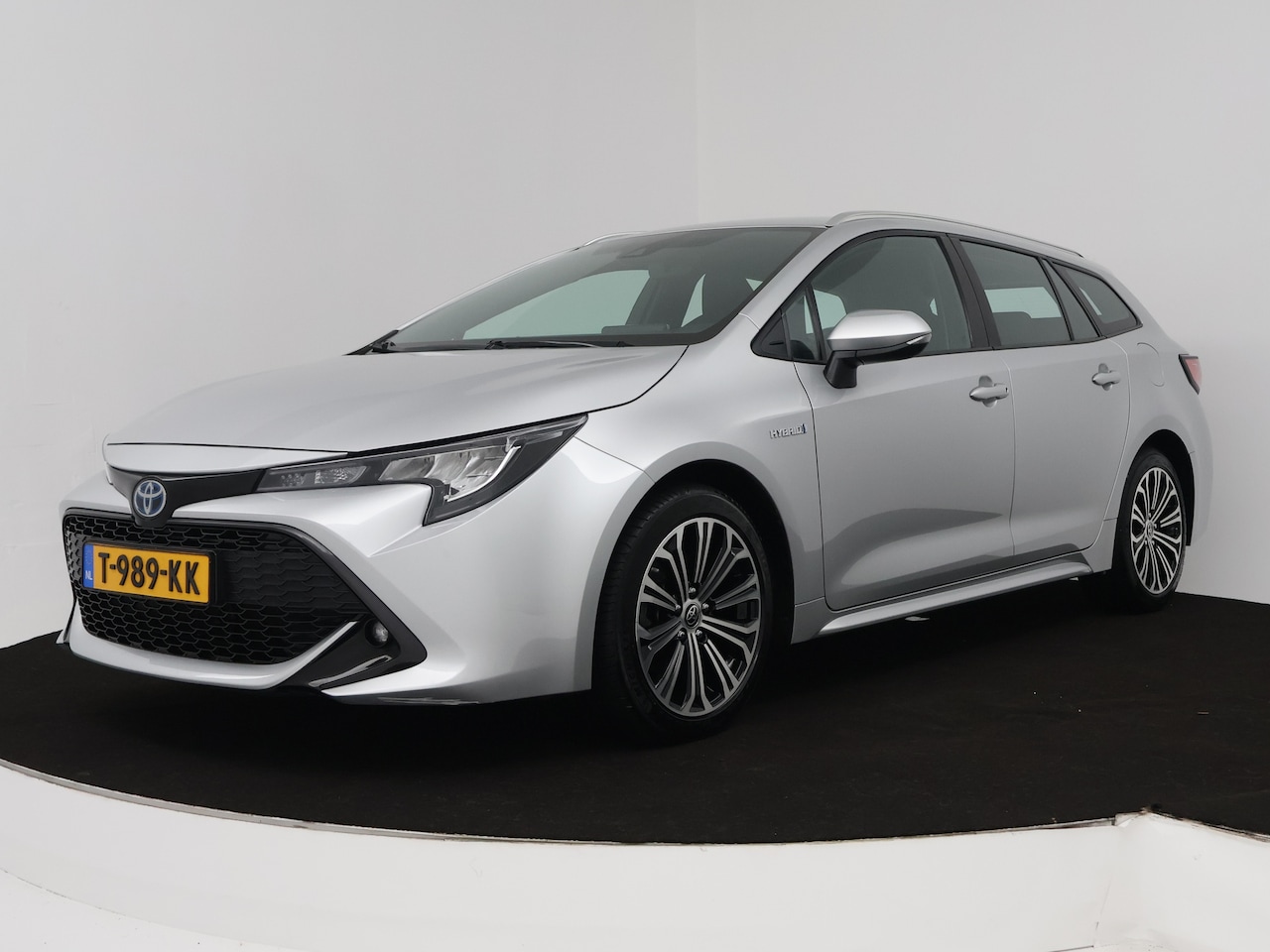 Toyota Corolla Touring Sports - 2.0 Hybrid Style Limited Camera | Trekhaak | 2.0 - AutoWereld.nl