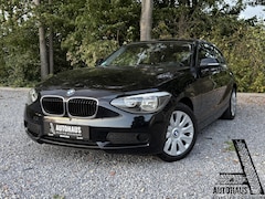 BMW 1-serie - 116i Executive Stoelverwarming PDC Stoelverwarm