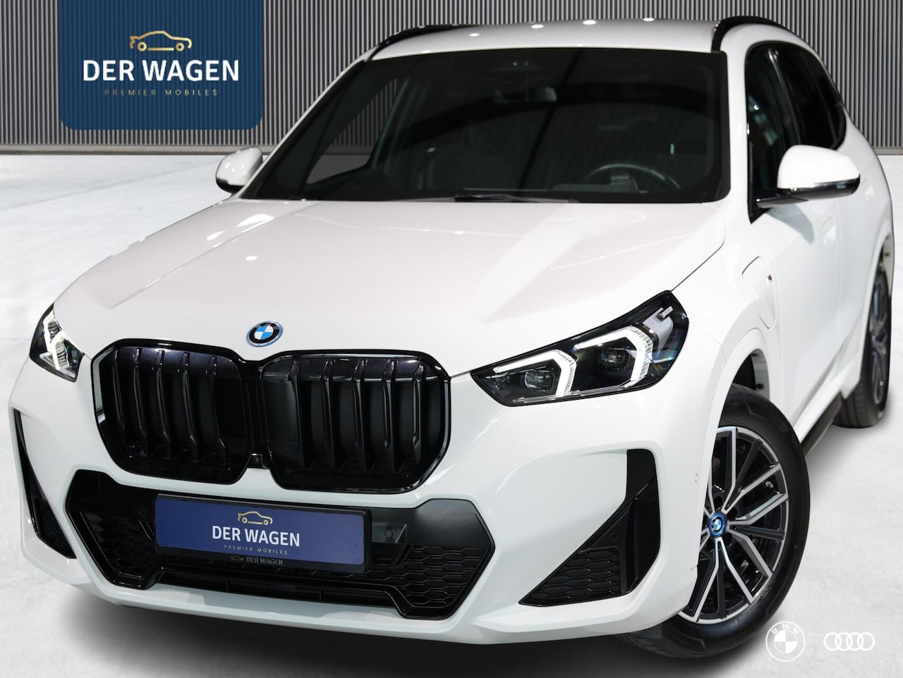 BMW X1 - xDr25e M SPORT / MASSAGEST. / ACC / HARMANKARDON / HEADUP / AMBIENTE / 18" - AutoWereld.nl
