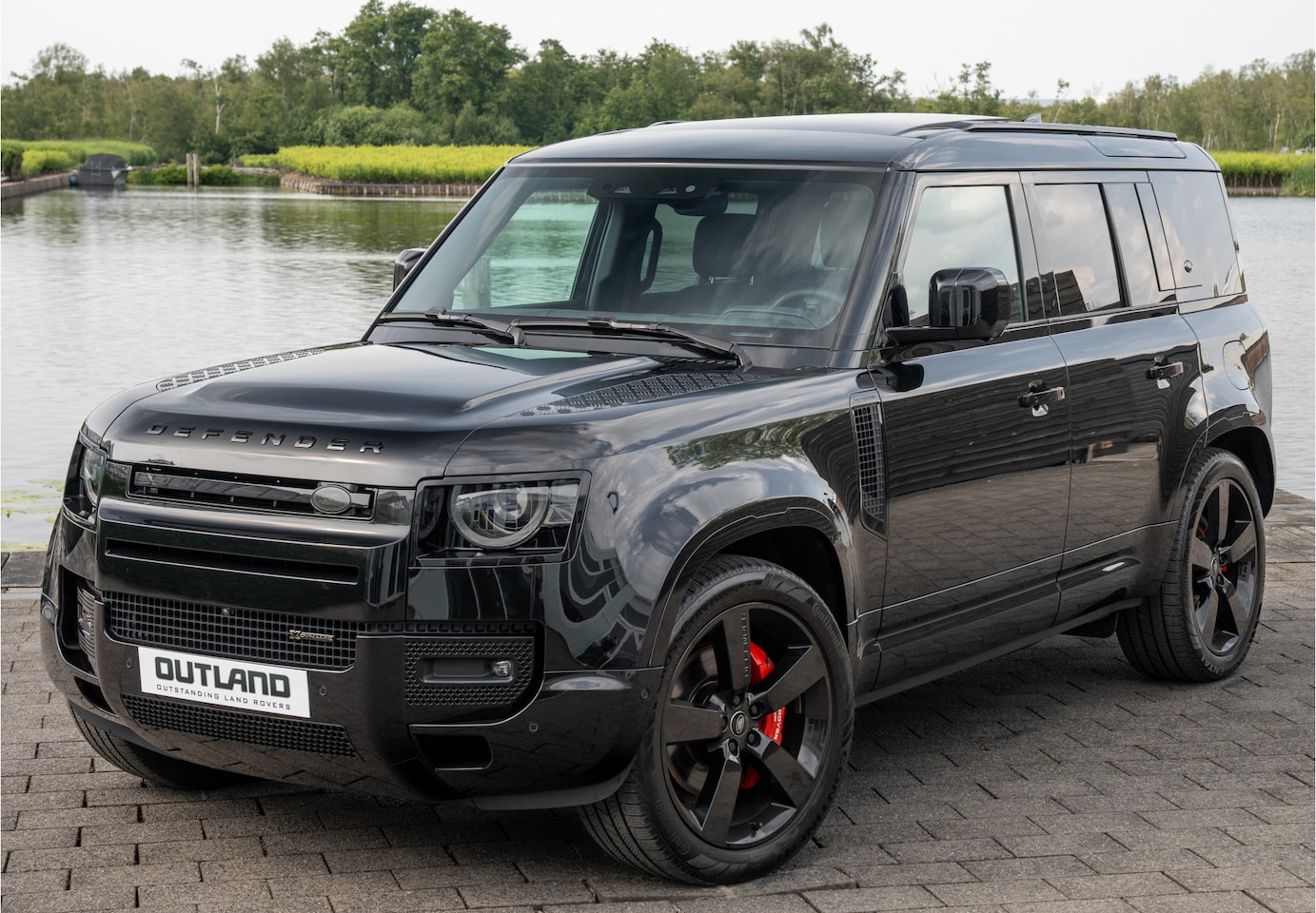 Land Rover Defender 110 - P300e X-Dynamic HSE | Meridian | Head-Up Display | Standkachel | 22" inch | - AutoWereld.nl