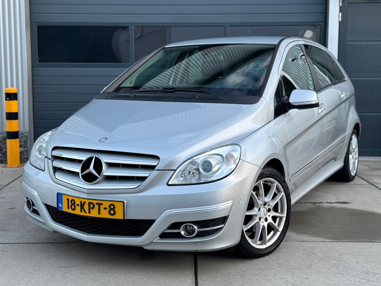 Mercedes-Benz B-klasse - 170 AUT / CRUISE / CLIMA / TREKHAAK / PDC - AutoWereld.nl