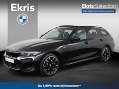 BMW 3-serie Touring - 330e xDrive M Sportpakket Pro | Trekhaak | Panoramadak | Harman Kardon | Active Cruise Con