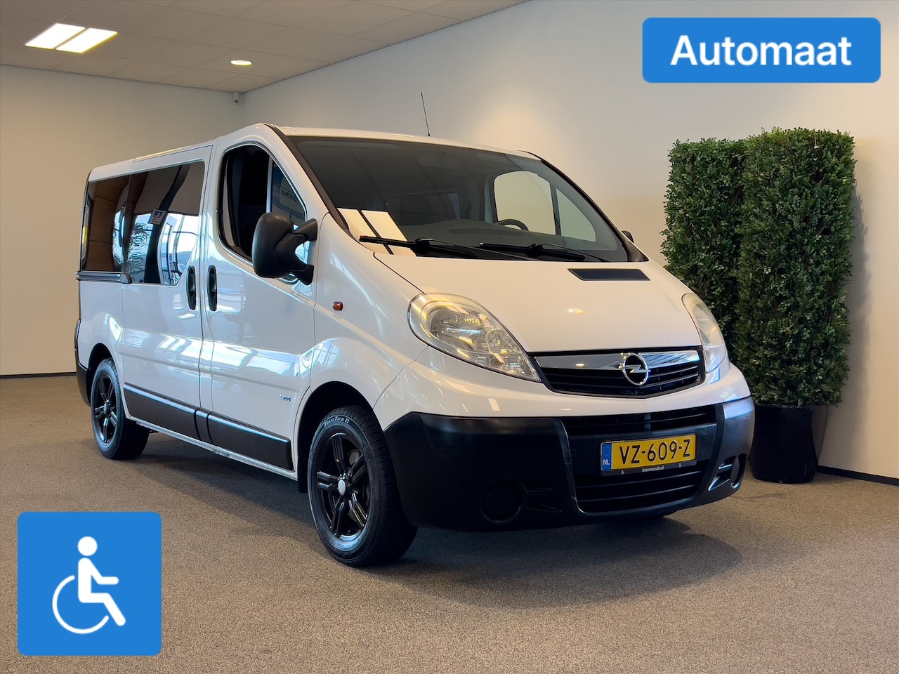 Opel Vivaro - L1H1 Rolstoelbus Automaat (airco) - AutoWereld.nl