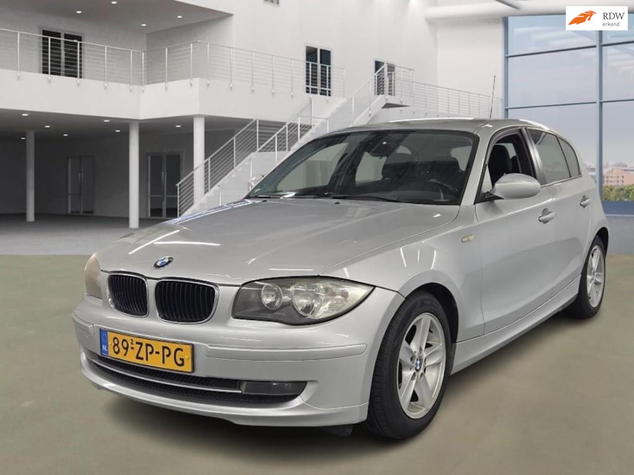 BMW 1-serie - 116i Business Line PSENSOR CRUISE 2 X SLEUTELS - AutoWereld.nl