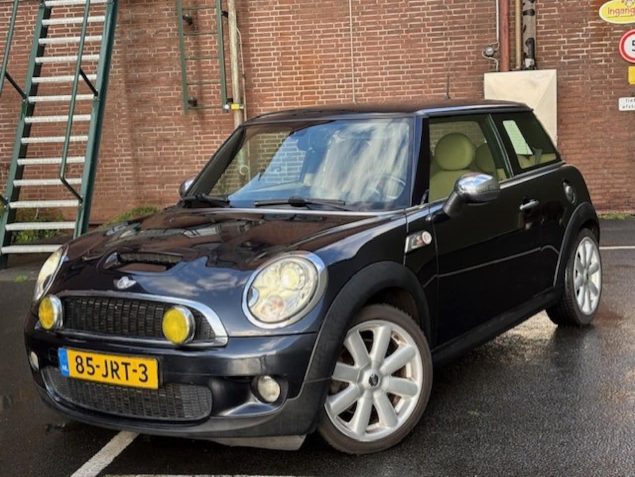 MINI Cooper S - 1.6 Chili - XENON, LEDER, NAVI, CRUISE, PANORAMA, 17-inch LMV, PDC, CLIMA ** VOL. DEALER O - AutoWereld.nl