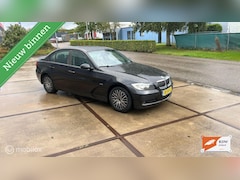 BMW 3-serie - 318i Executive