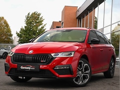 Skoda Octavia Combi - 1.4 TSI 245pk RS iV PHEV Pano Head-Up Canton Elektr. RS-Zetels ACC 19-Inch Keyless Side/La