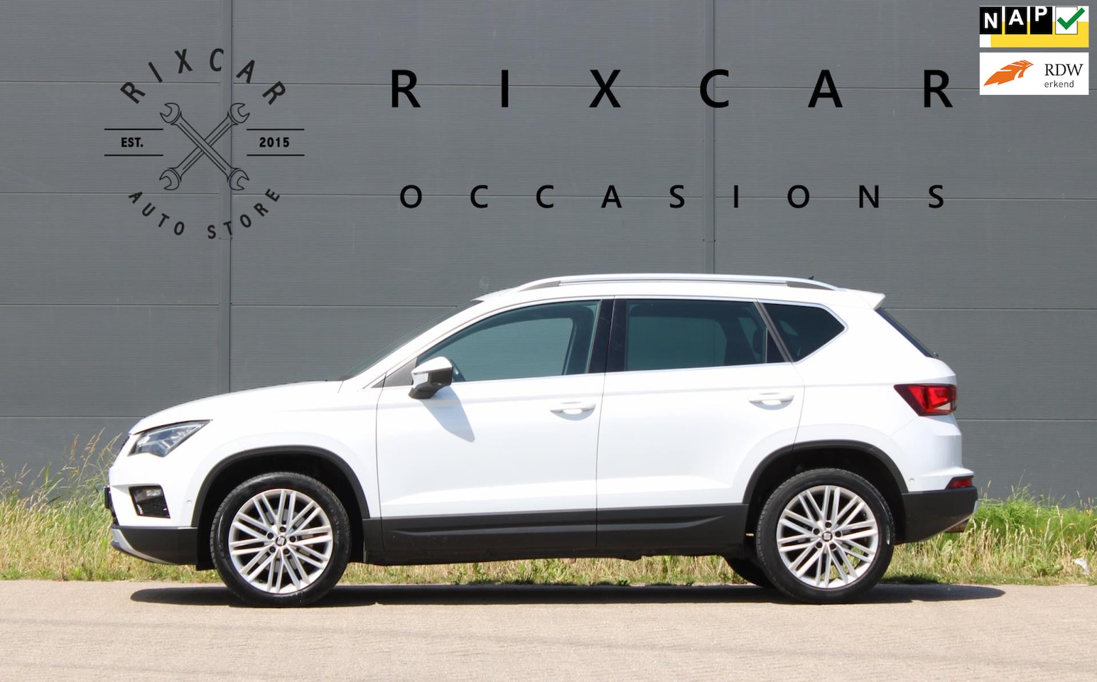 SEAT Ateca - 1.4 EcoTSI FR BusinessIntense Automaat Panodak Trekhaak - AutoWereld.nl