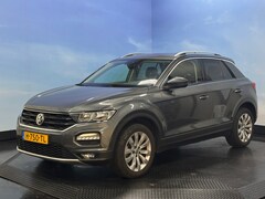 Volkswagen T-Roc - 1.0 TSI Style Business Navi | Clima | Cruise | PDC | Trekhaak