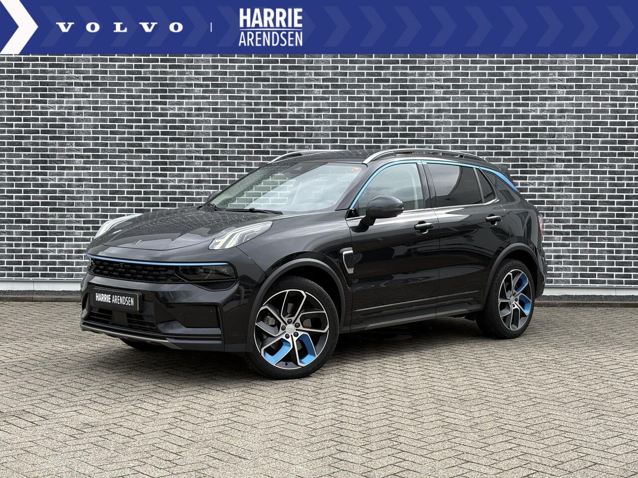 Lynk & Co 01 - Plug-in Hybrid | Panoramadak | Adaptive cruise control | LED koplampen | Camera | 20 inch - AutoWereld.nl
