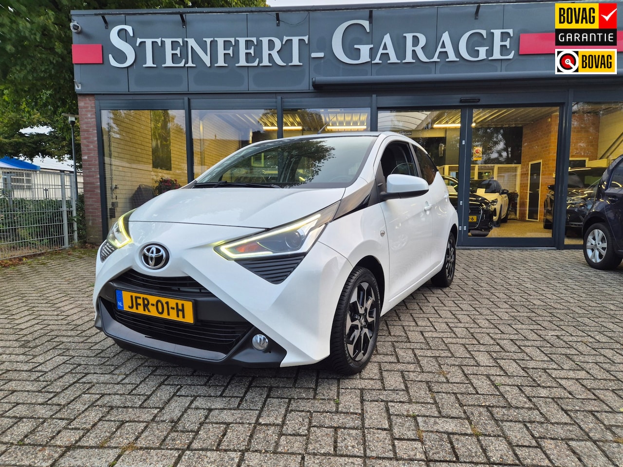 Toyota Aygo - 1.0 VVT-i x-play 1.0 VVT-i x-play - AutoWereld.nl