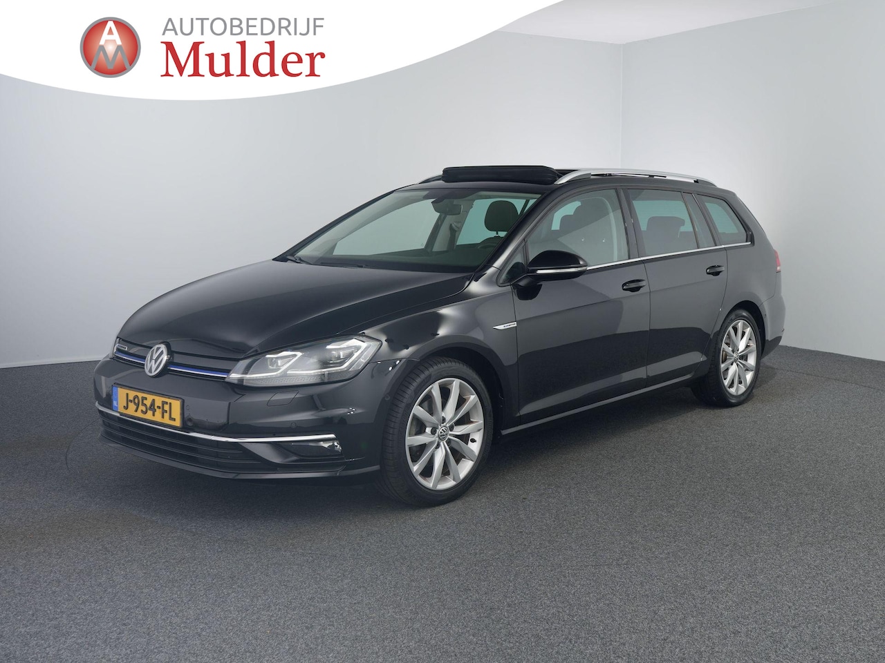 Volkswagen Golf Variant - 1.5 TSI Highline | Dynaudio | Pano | Massage | Trekhaak | - AutoWereld.nl