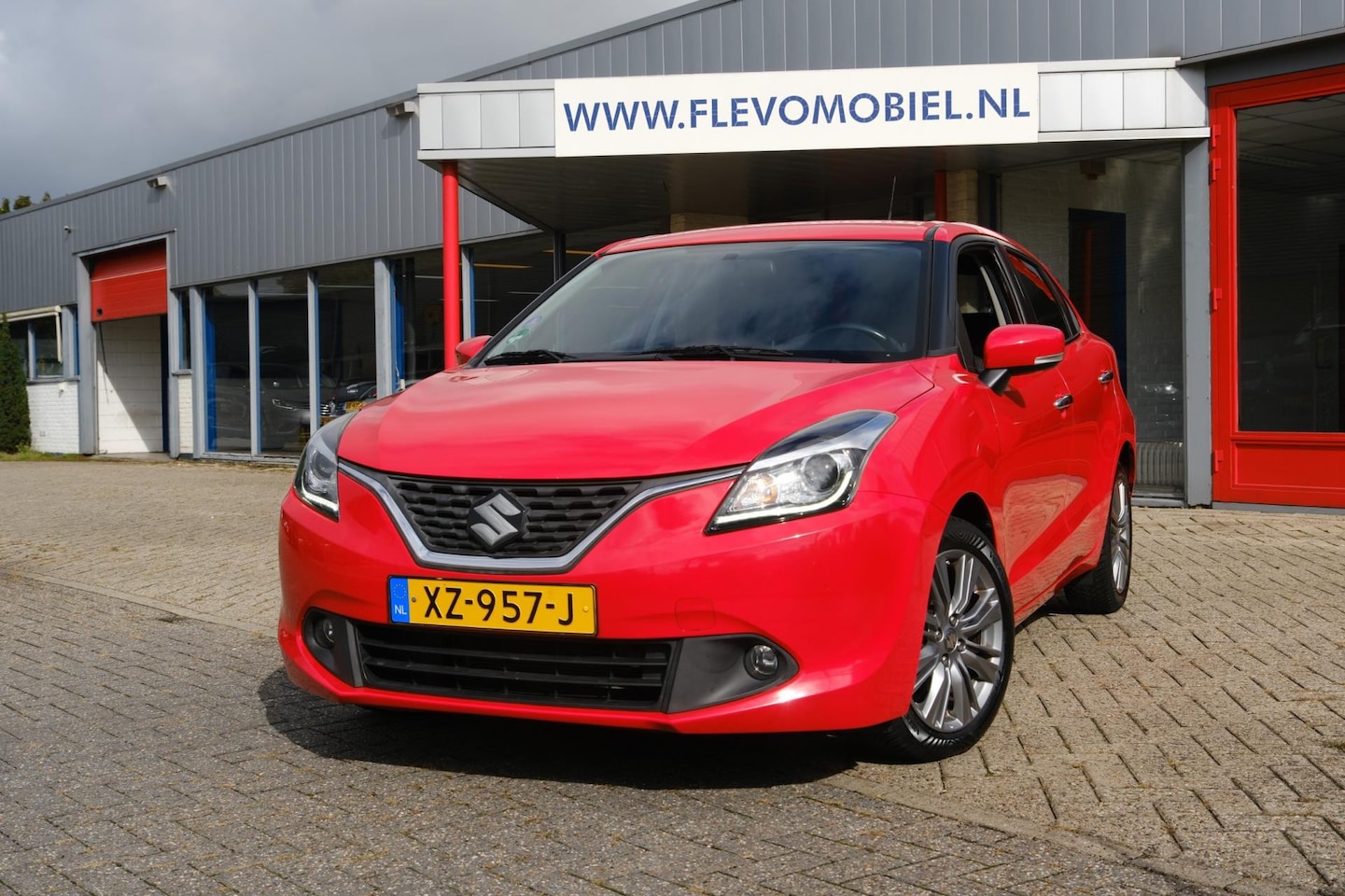 Suzuki Baleno - 1.2 Smart Hybrid High Executive Navi|Cam|Clima|LMV|DAB+ - AutoWereld.nl