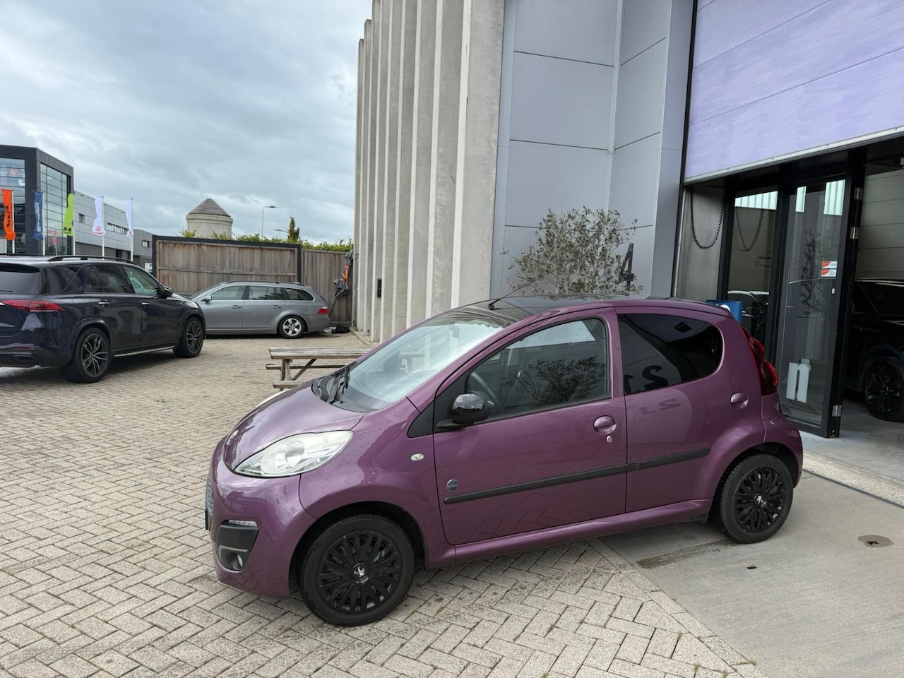 Peugeot 107 - 1.0 Envy LED! AIRCO! NAVI! NAP! ZEER NETTE STAAT! - AutoWereld.nl