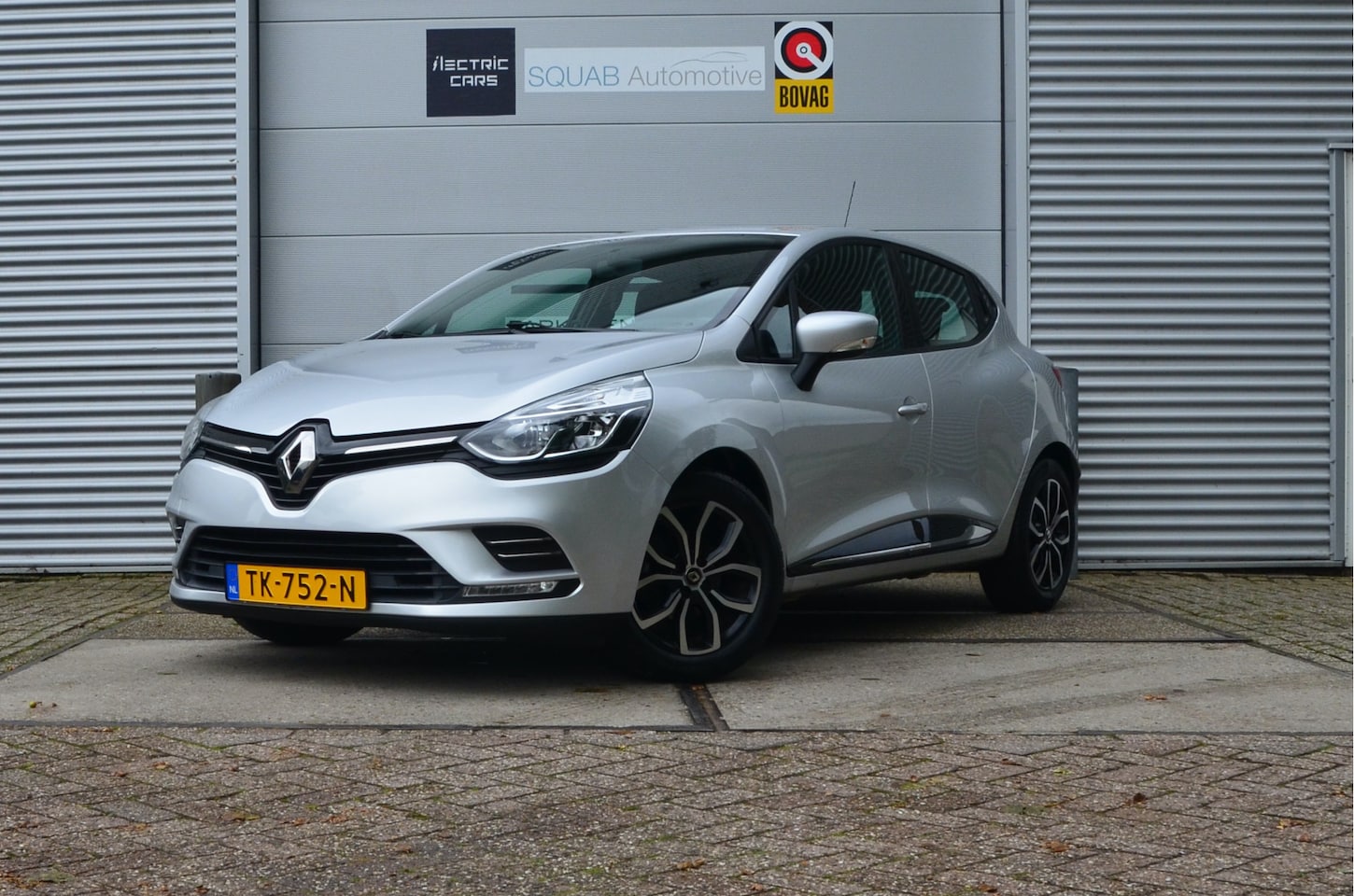 Renault Clio - 0.9 TCe Zen 16" aluminium velgen met nw voorbanden - AutoWereld.nl