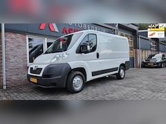 Peugeot Boxer - 330 2.2 HDI L1H1 Profit+ Trekhaak Airco Cruise Control Nette Bus 3-Zitplaatsen NAP 110PK