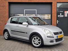 Suzuki Swift - 1.5 Exclusive Airco Trekhaak Keyless 15"