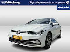 Volkswagen Golf - 1.4 eHybrid 204pk DSG Style / Standkachel / Elek Zwenkbare Trekhaak / Camera / Stuur & Sto