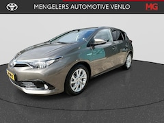 Toyota Auris - 1.8 Hybrid Trend Navigatie / Camera / Climate Control / Panoramadak