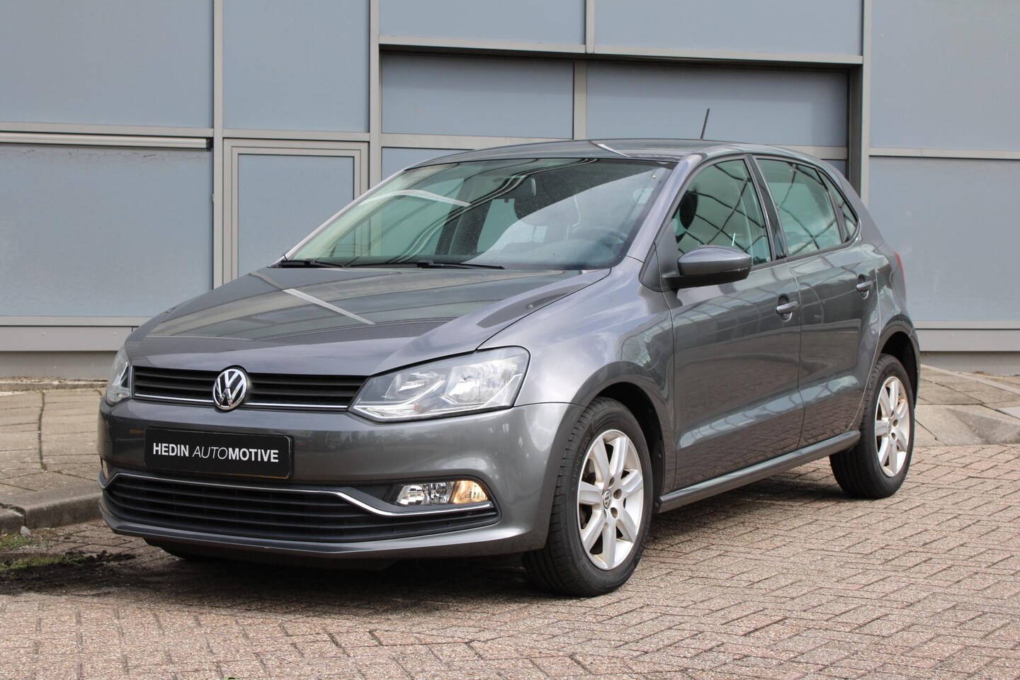 Volkswagen Polo - 1.2 TSI Comfortline l Airco l elec-ramen l centrale-vergr l sportvelgen l 1ste Eigenaar - AutoWereld.nl