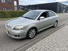 Toyota Avensis - 1.8 VVTi Luna zeer mooi