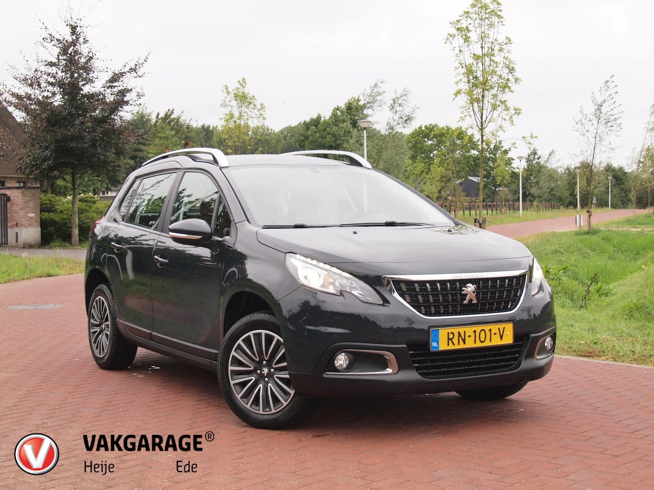 Peugeot 2008 - 1.2 PureTech Active | Cruise Control | Trekhaak | Airco | Bluetooth | - AutoWereld.nl