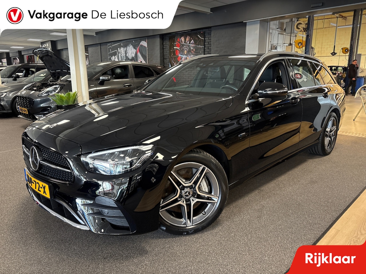 Mercedes-Benz E-klasse Estate - 300 e AMG Line/pano/wide screen/face lift/trekhaak/navi/camera - AutoWereld.nl