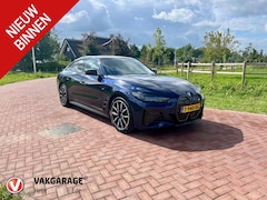 BMW i4 - eDrive40 84 kWh 250KW | M-Pakket | 19 Inch | NL-Auto |