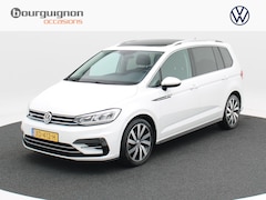 Volkswagen Touran - 1.8 TSi 180 Pk Automaat R-Line 7-Persoons | Trekhaak | Panorama Dak | Camera | Sensoren |