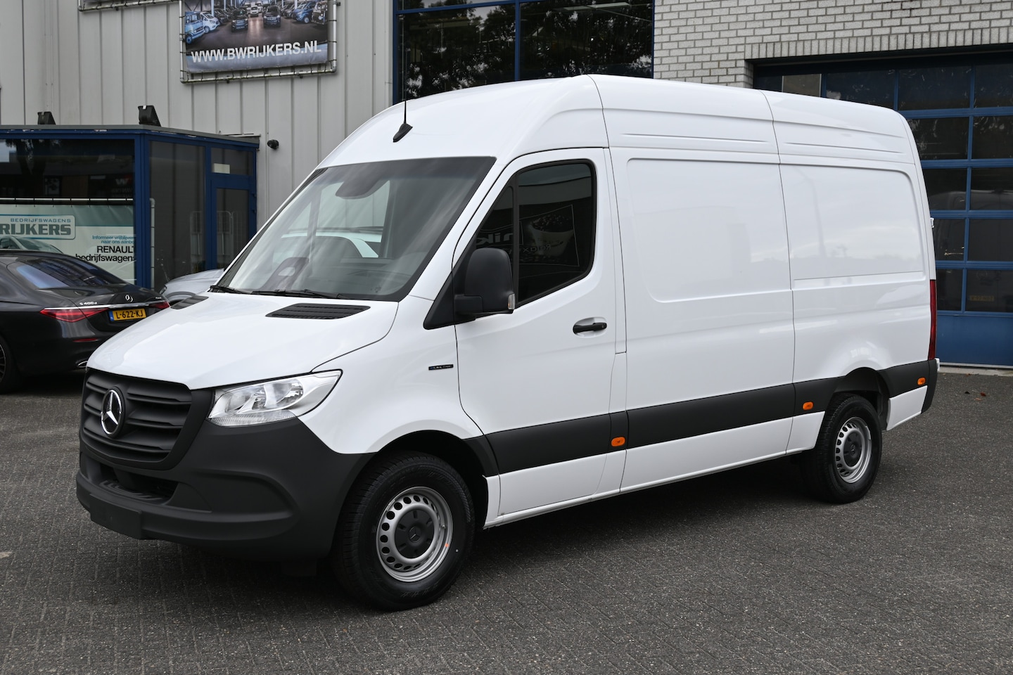 Mercedes-Benz eSprinter - 314 L2H2 Pro 81kWh Smartphone integratie pakket, 115kW DC laden - AutoWereld.nl