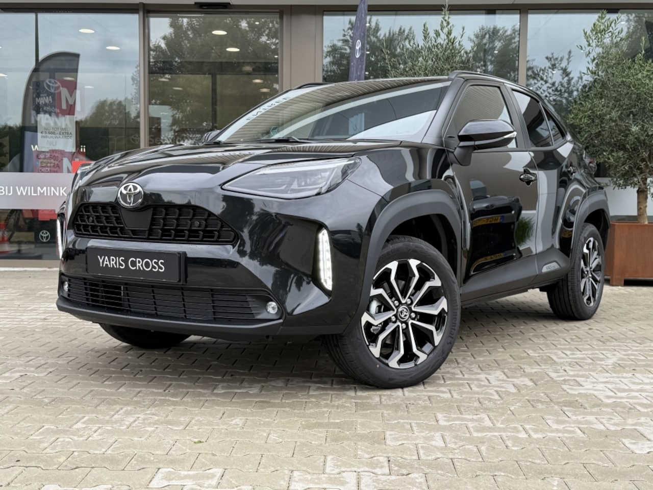 Toyota Yaris Cross - 115 Hybrid Dynamic | VOORRAAD | Comfort pack | Metallic lak - AutoWereld.nl