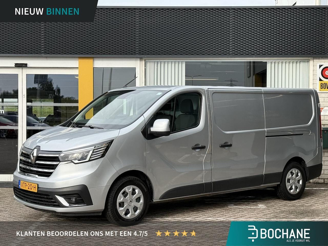 Renault Trafic - 2.0 dCi 130 T30 L2H1 Work Edition | Trekhaak | DUBBELE SCHUIFDEUR |Navigatie | LED | DAB | - AutoWereld.nl