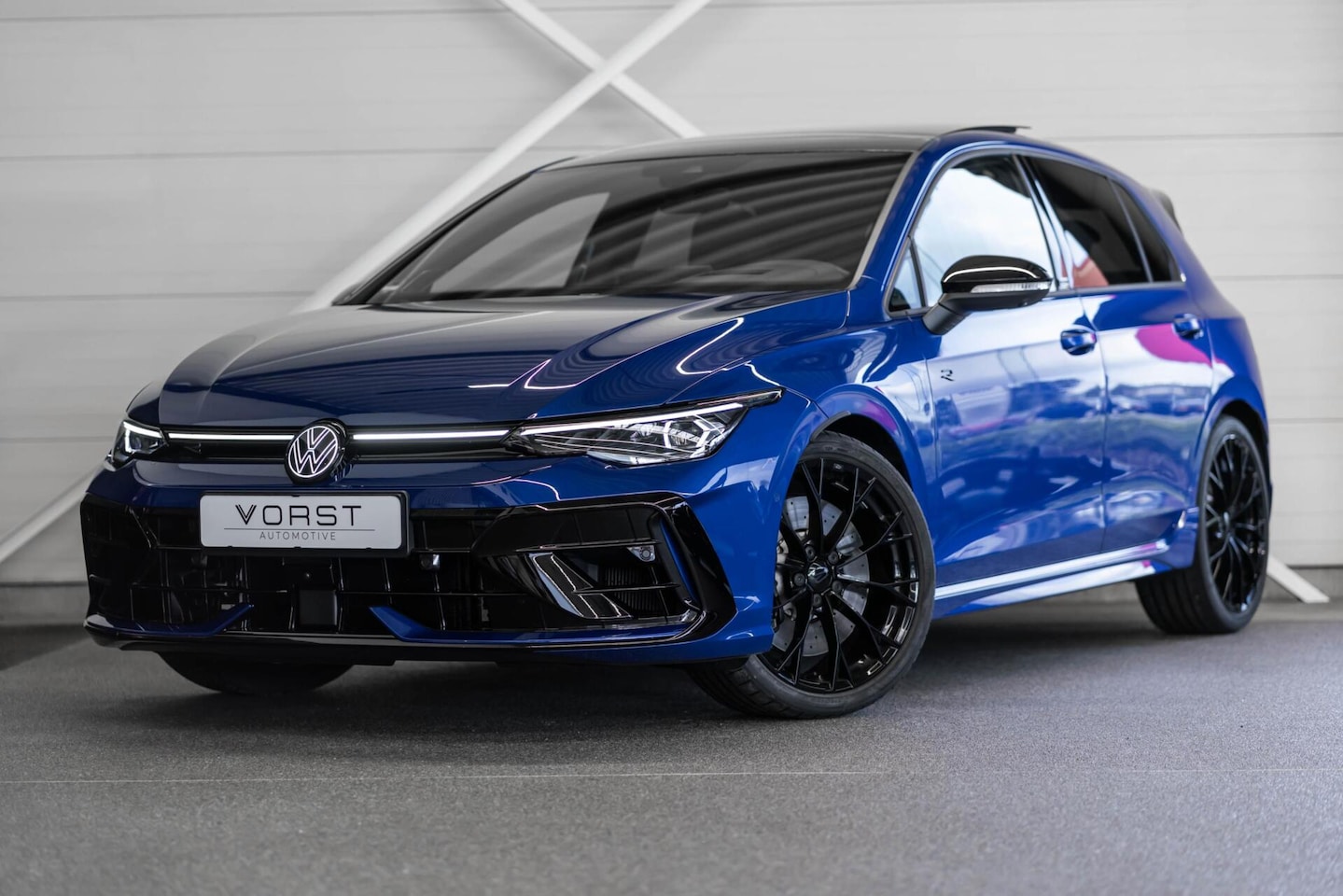 Volkswagen Golf - 2.0 TSI 4Motion R Performance Pano Akra DCC - AutoWereld.nl