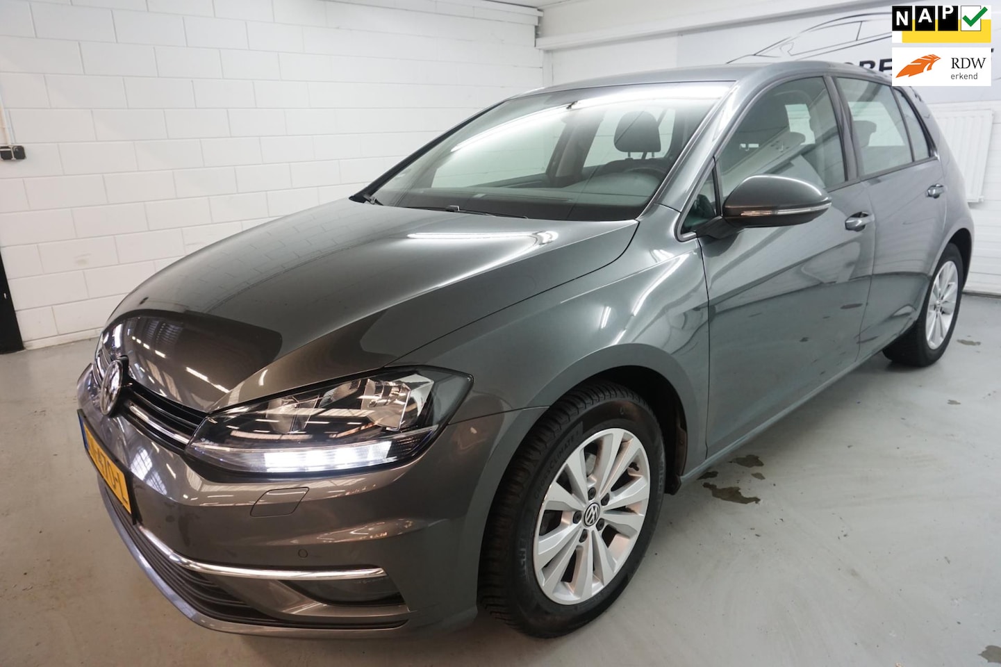 Volkswagen Golf - 1.0 TSI Comfortline 2E EIGENAAR /NAP /CAMERA / NAVI - AutoWereld.nl