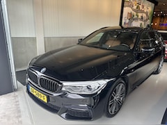 BMW 5-serie Touring - 520i High Exec M Sport Pano Leder LED