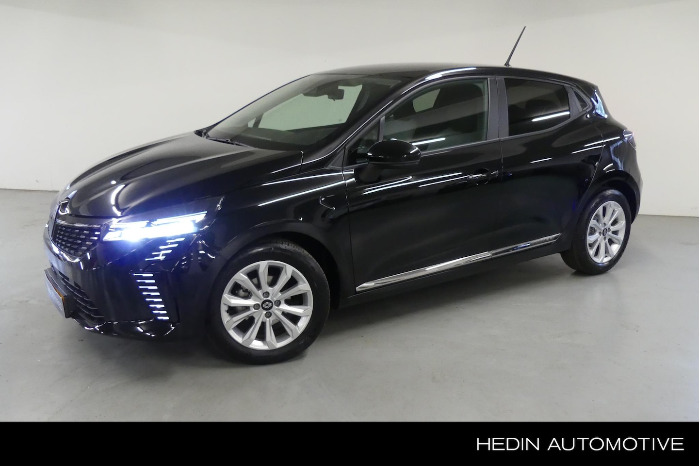 Renault Clio - TCe 90 Evolution | Easy Link Multimedia & Navigatie | Pack Navigation | Pack Look 16" | Ca - AutoWereld.nl